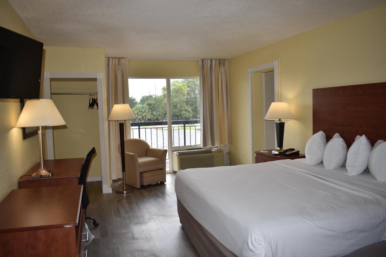 Days Inn By Wyndham Wildwood I-75 Exteriör bild