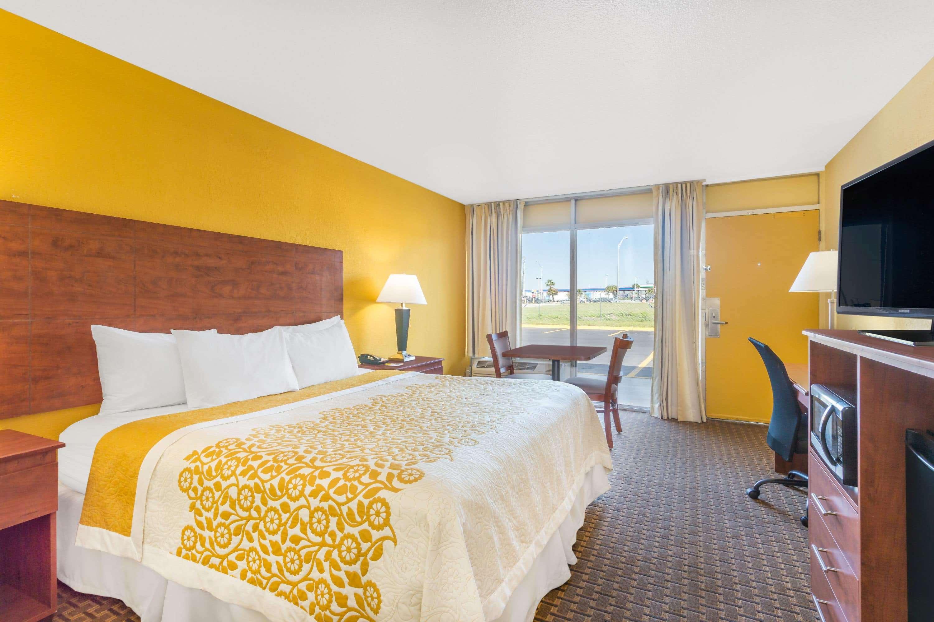 Days Inn By Wyndham Wildwood I-75 Exteriör bild