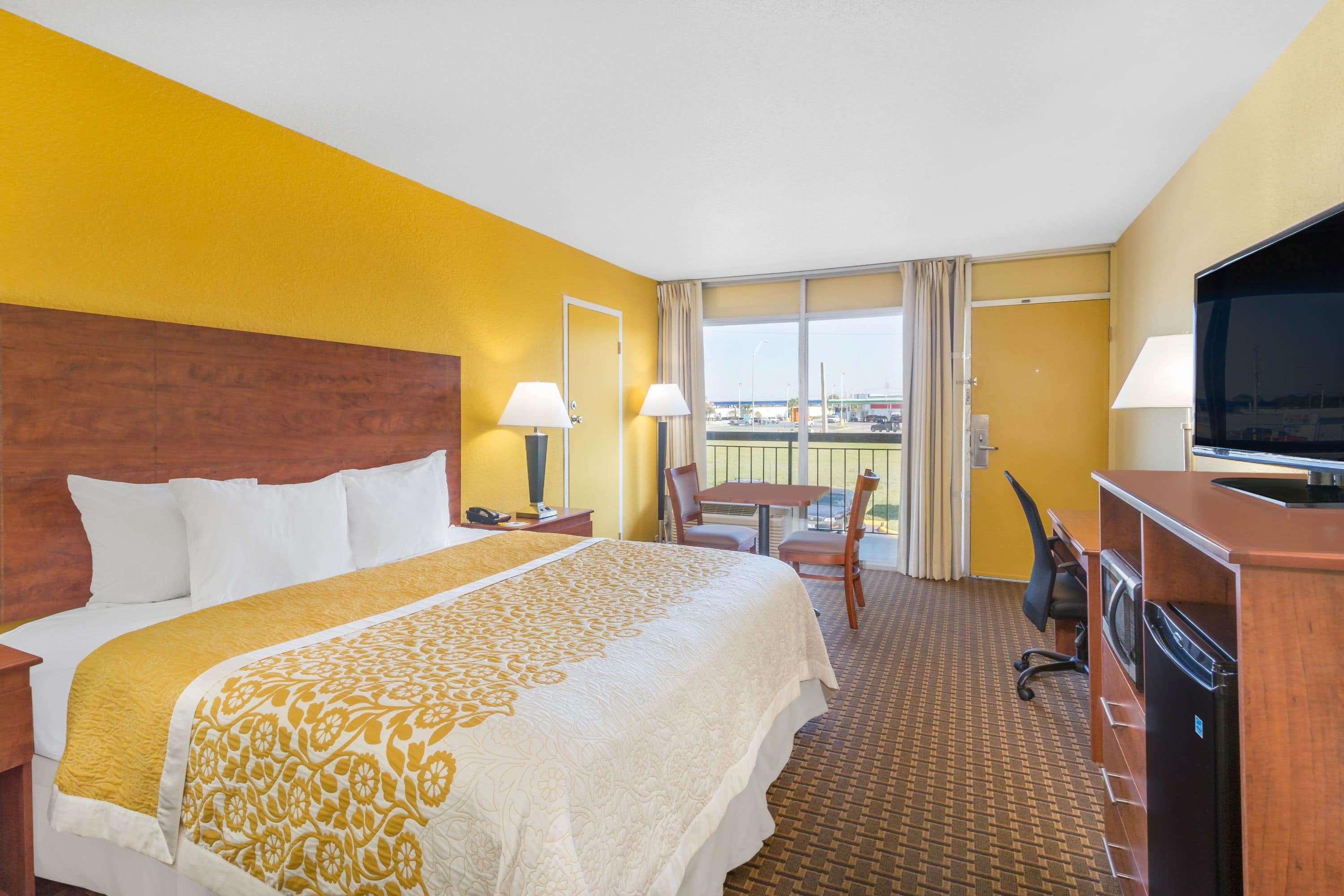 Days Inn By Wyndham Wildwood I-75 Exteriör bild