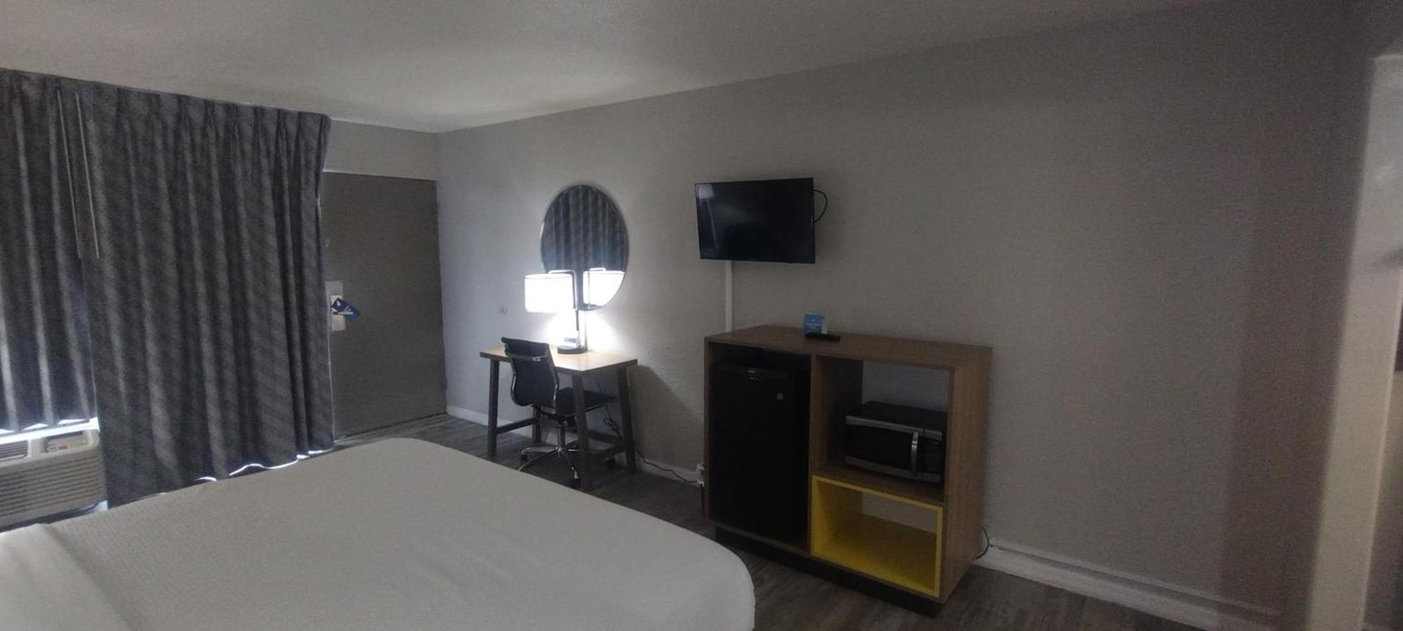 Days Inn By Wyndham Wildwood I-75 Exteriör bild