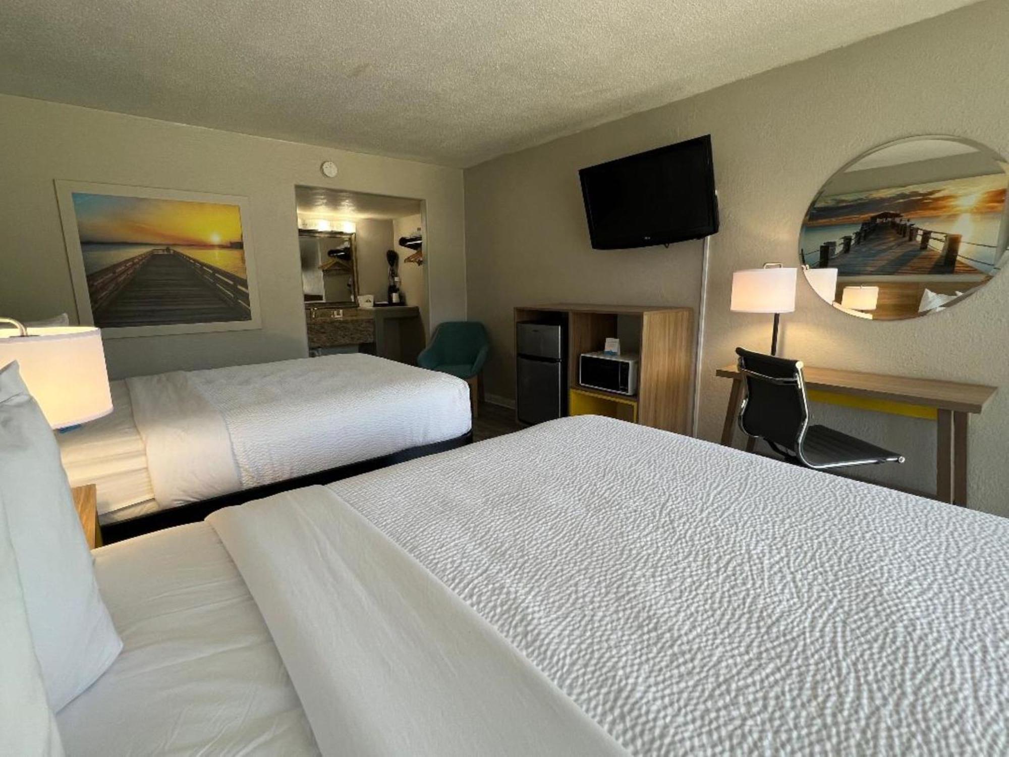 Days Inn By Wyndham Wildwood I-75 Exteriör bild